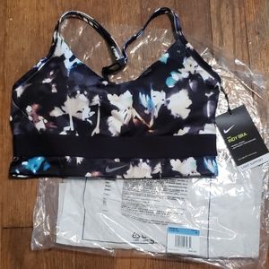 NWT Nike Indy Racerback Sports Bra